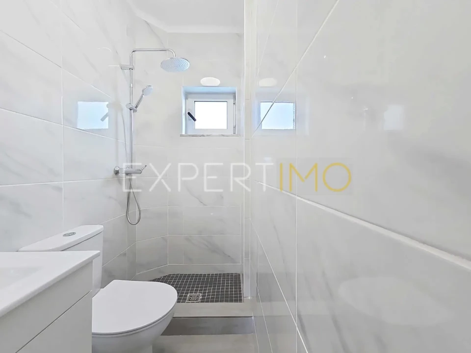 Apartamento T3 para Venda em Portimão Foto 12