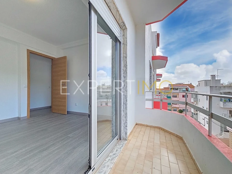 Apartamento T3 para Venda em Portimão Foto 34