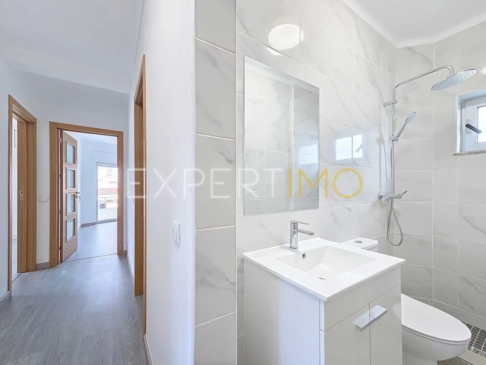 Apartamento T3 para Venda em Portimão Foto 35