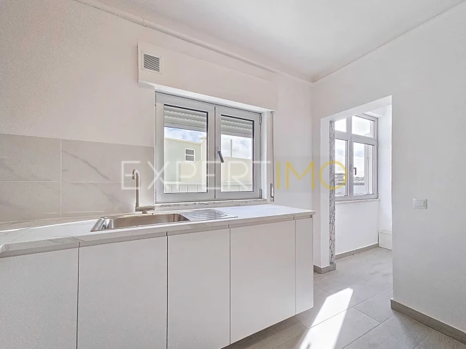 Apartamento T3 para Venda em Portimão Foto 5