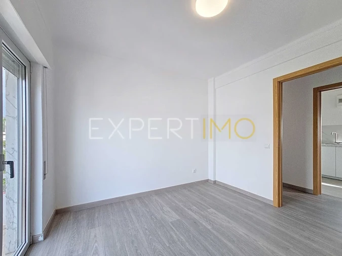 Apartamento T3 para Venda em Portimão Foto 17