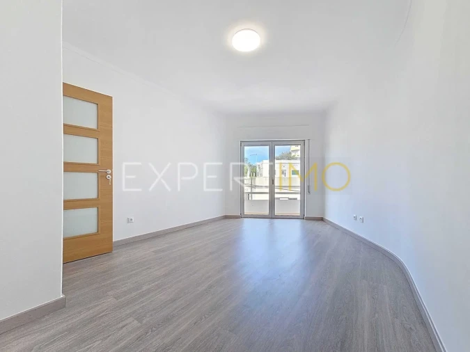 Apartamento T3 para Venda em Portimão Foto 28