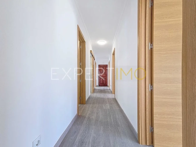 Apartamento T3 para Venda em Portimão Foto 39