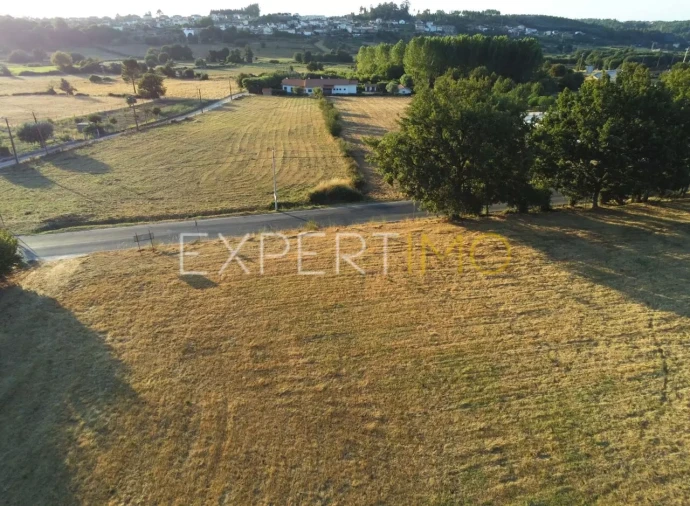 Terreno para Venda em Seia, São Romão e Lapa dos Dinheiros Foto 2
