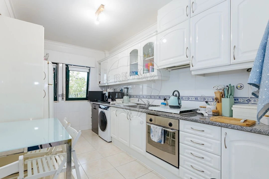 Apartamento T2 para Venda em Algueirão-Mem Martins Foto 19