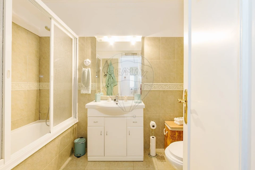 Apartamento T2 para Venda em Algueirão-Mem Martins Foto 32