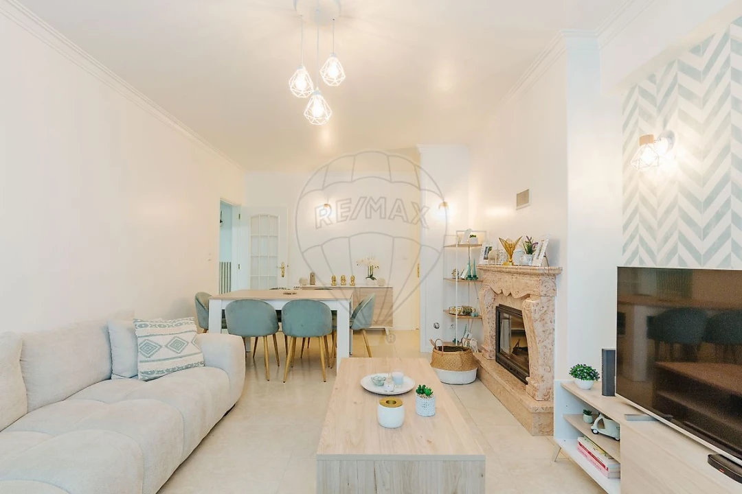 Apartamento T2 para Venda em Algueirão-Mem Martins Foto 33