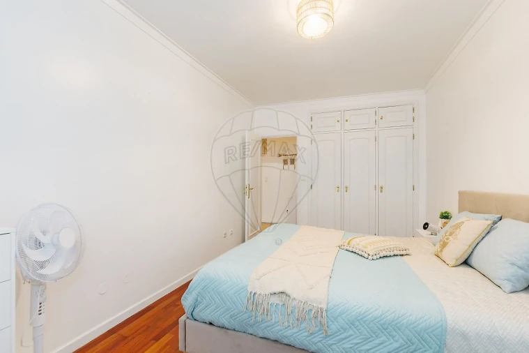 Apartamento T2 para Venda em Algueirão-Mem Martins Foto 34