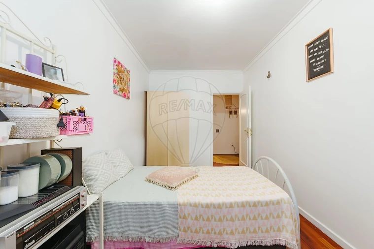 Apartamento T2 para Venda em Algueirão-Mem Martins Foto 8