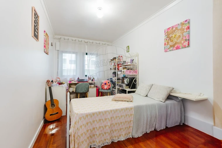 Apartamento T2 para Venda em Algueirão-Mem Martins Foto 10