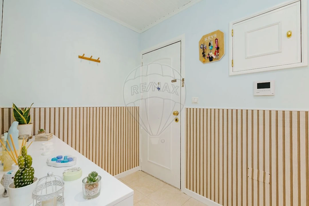 Apartamento T2 para Venda em Algueirão-Mem Martins Foto 18