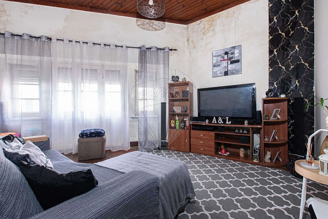 Prédio para Venda em Vila Franca de Xira Foto 11