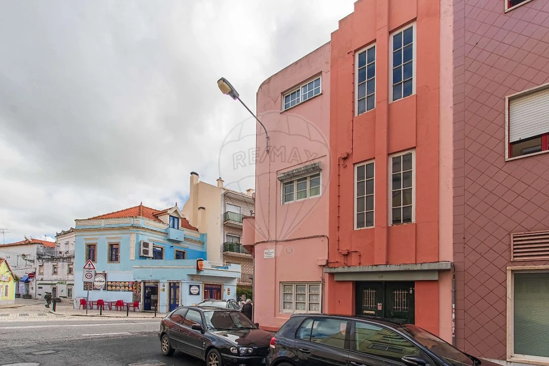 Prédio para Venda em Vila Franca de Xira Foto 2