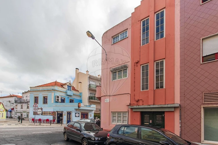 Prédio para Venda em Vila Franca de Xira Foto 2