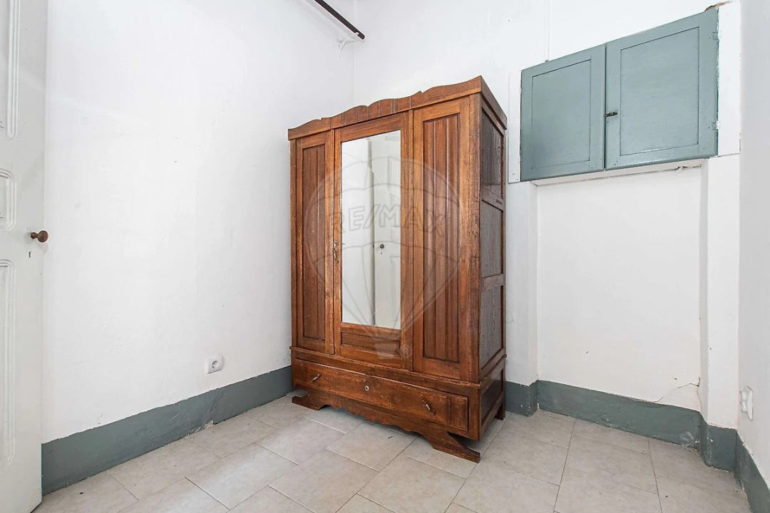 Prédio para Venda em Vila Franca de Xira Foto 36