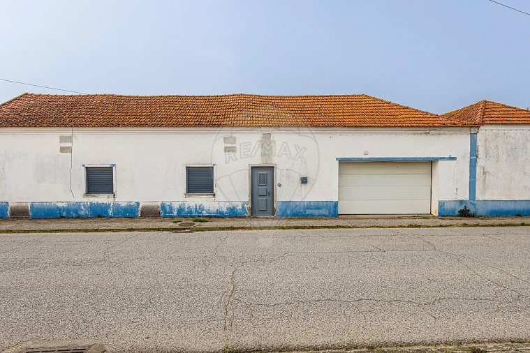 Moradia T3 para Venda em Alpiarça Foto 3