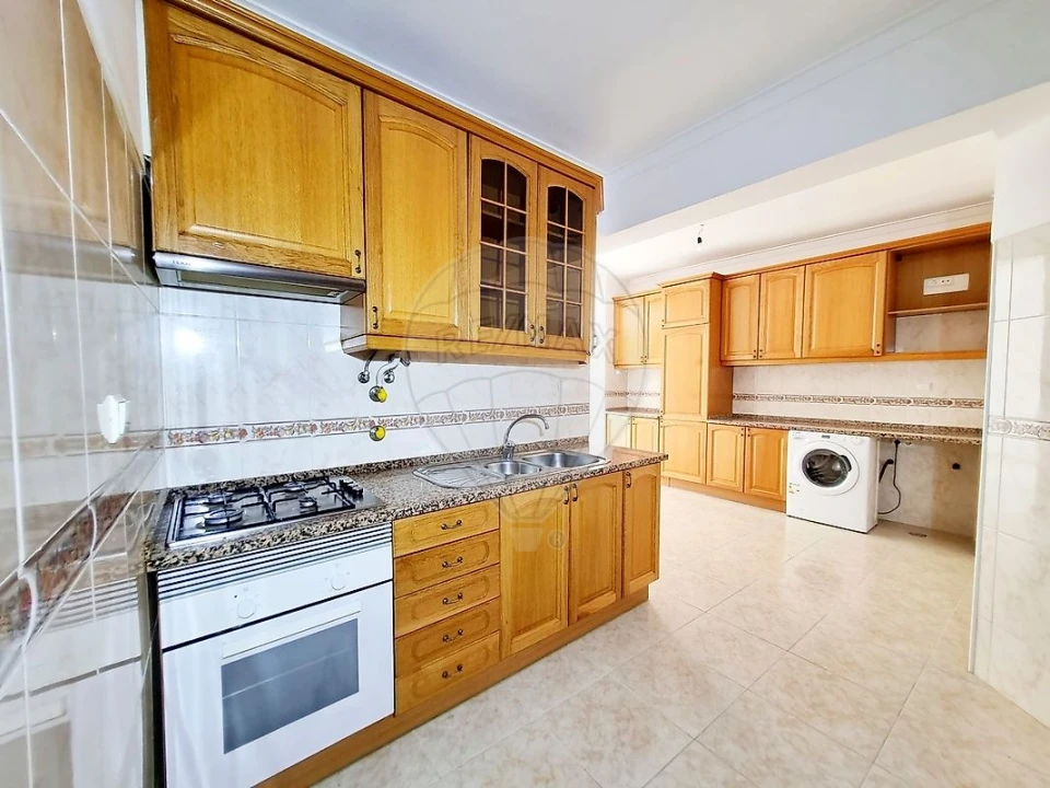 Apartamento T2 para Venda em União das Freguesias de Setúbal Foto 8