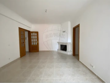 Apartamento T2 para Venda em União das Freguesias de Setúbal