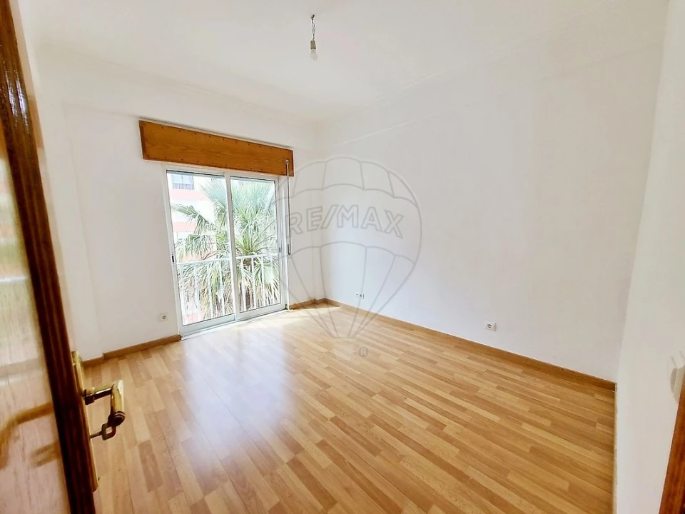 Apartamento T2 para Venda em União das Freguesias de Setúbal Foto 12