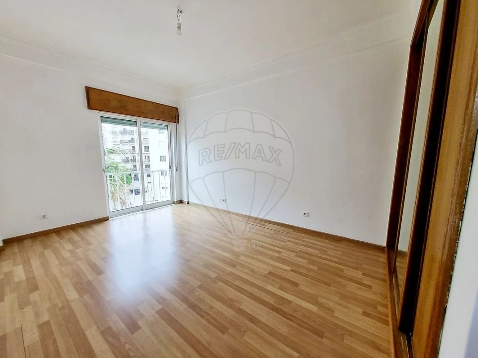 Apartamento T2 para Venda em União das Freguesias de Setúbal Foto 19