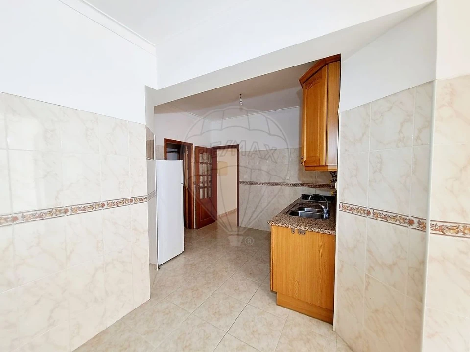 Apartamento T2 para Venda em União das Freguesias de Setúbal Foto 24