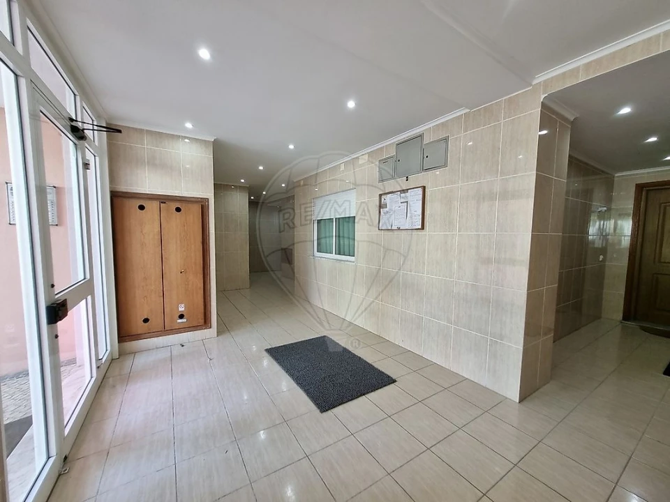 Apartamento T2 para Venda em União das Freguesias de Setúbal Foto 36