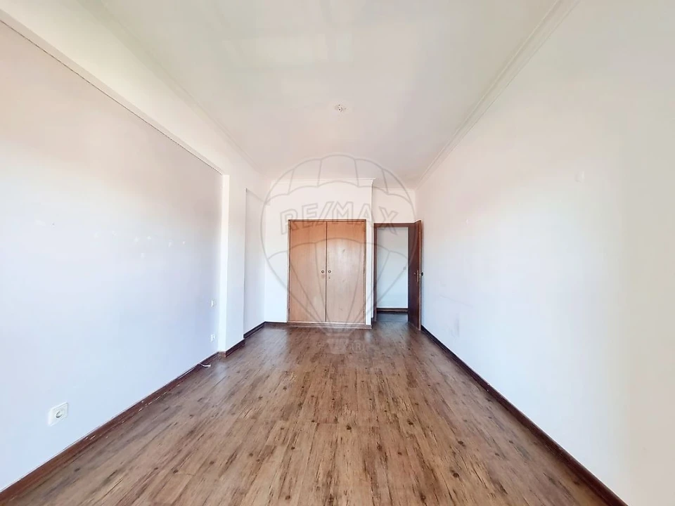 Apartamento T3 para Venda em União das Freguesias de Setúbal Foto 5