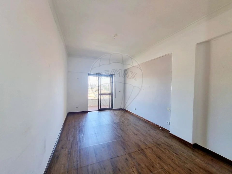 Apartamento T3 para Venda em União das Freguesias de Setúbal Foto 4