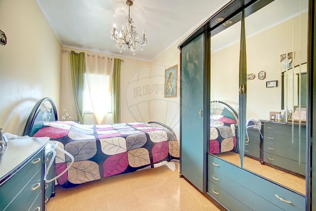 Apartamento T3 para Venda em Agualva e Mira-Sintra Foto 10