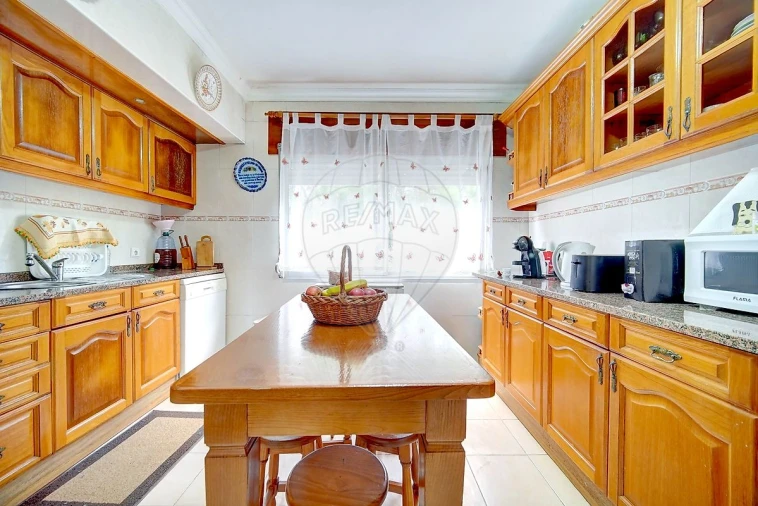 Apartamento T3 para Venda em Agualva e Mira-Sintra Foto 3