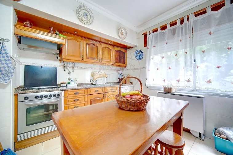 Apartamento T3 para Venda em Agualva e Mira-Sintra Foto 4