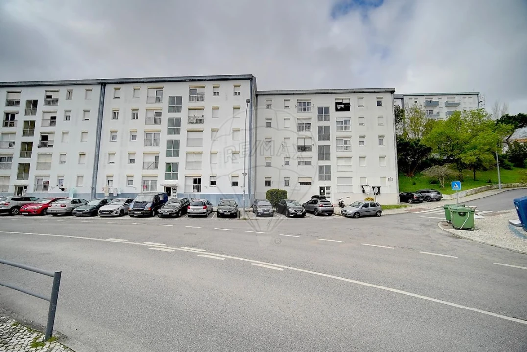Apartamento T3 para Venda em Agualva e Mira-Sintra Foto 22