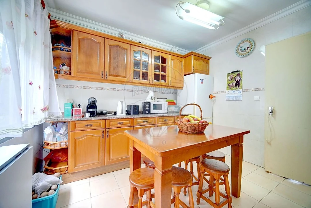 Apartamento T3 para Venda em Agualva e Mira-Sintra Foto 2