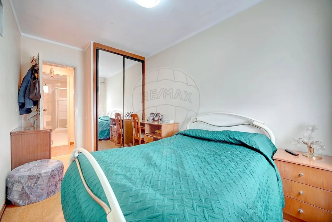 Apartamento T3 para Venda em Agualva e Mira-Sintra Foto 8