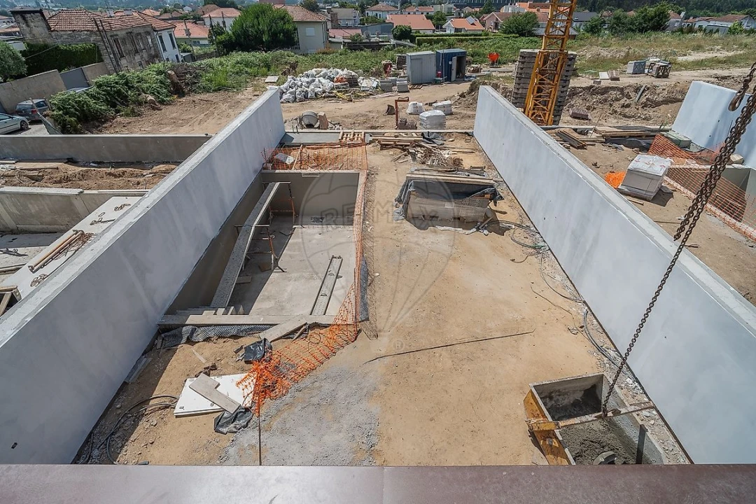 Moradia T3 para Venda em Nogueira e Silva Escura Foto 28