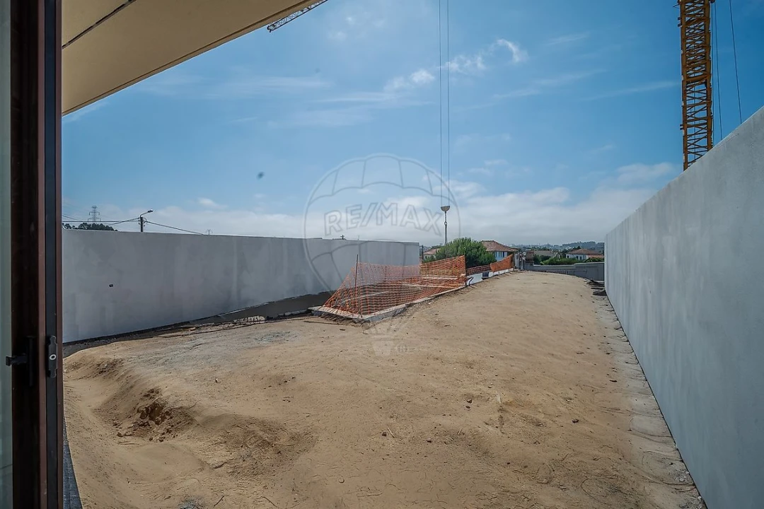 Moradia T3 para Venda em Nogueira e Silva Escura Foto 14