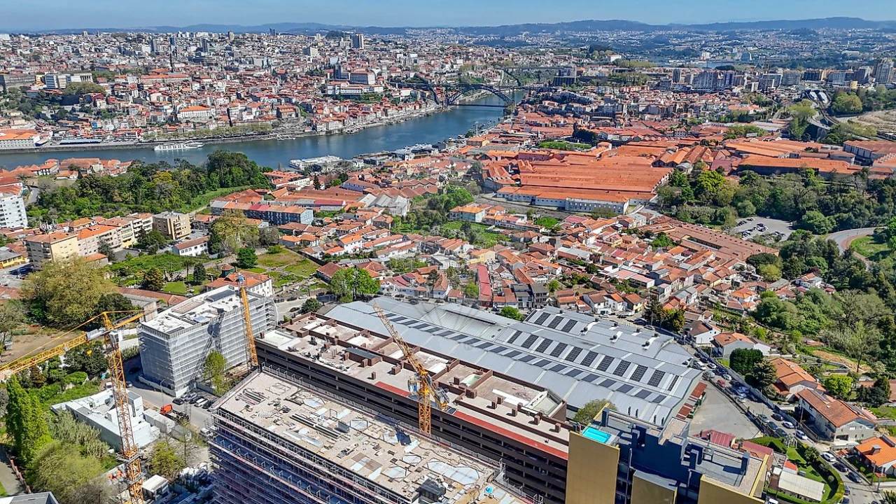 Apartamento T1 para Arrendamento em Santa Marinha e São Pedro da Afurada Foto 4