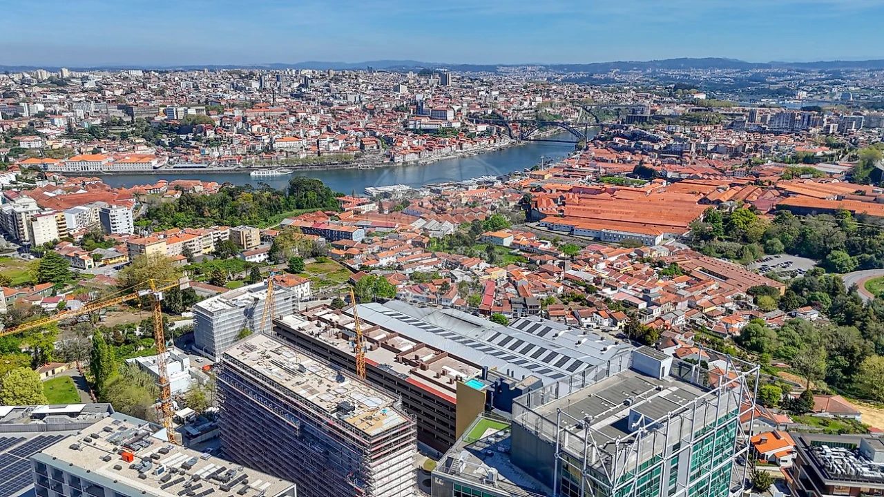 Apartamento T1 para Arrendamento em Santa Marinha e São Pedro da Afurada Foto 5