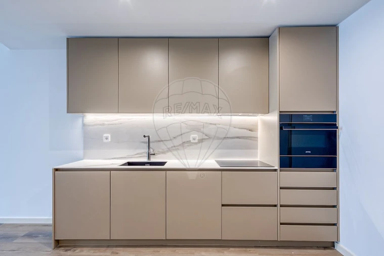 Apartamento T1 para Arrendamento em Santa Marinha e São Pedro da Afurada Foto 13