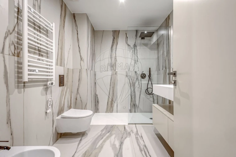 Apartamento T1 para Arrendamento em Santa Marinha e São Pedro da Afurada Foto 14