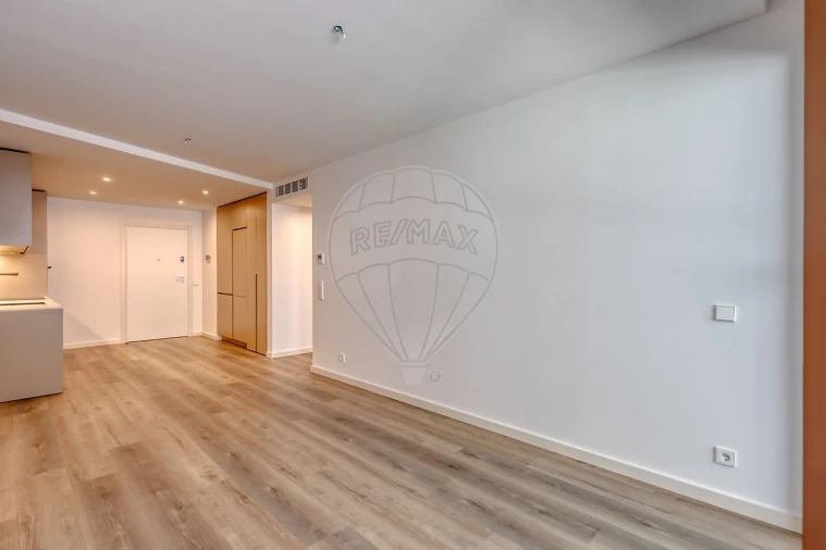 Apartamento T1 para Arrendamento em Santa Marinha e São Pedro da Afurada Foto 7