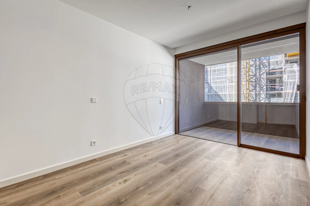 Apartamento T1 para Arrendamento em Santa Marinha e São Pedro da Afurada Foto 6