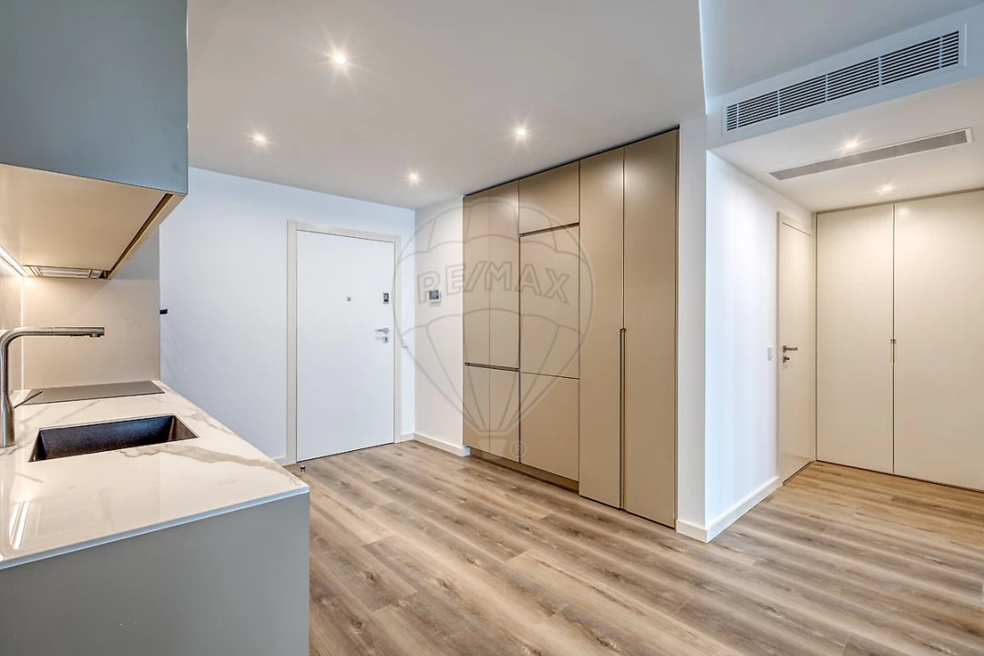 Apartamento T1 para Arrendamento em Santa Marinha e São Pedro da Afurada Foto 19