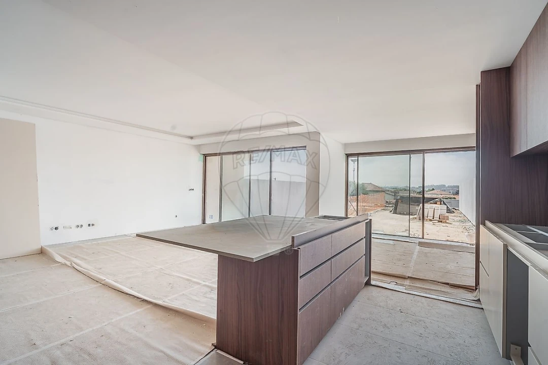 Moradia T3 para Venda em Nogueira e Silva Escura Foto 8