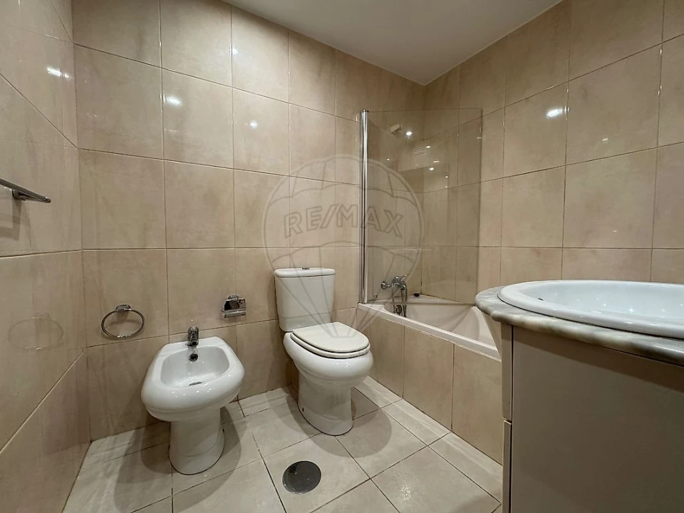 Apartamento T1 para Arrendamento em Santa Marinha e São Pedro da Afurada Foto 5