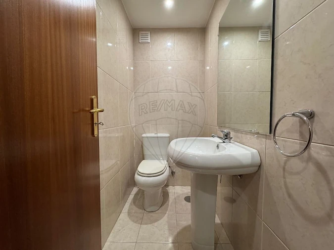 Apartamento T1 para Arrendamento em Santa Marinha e São Pedro da Afurada Foto 7