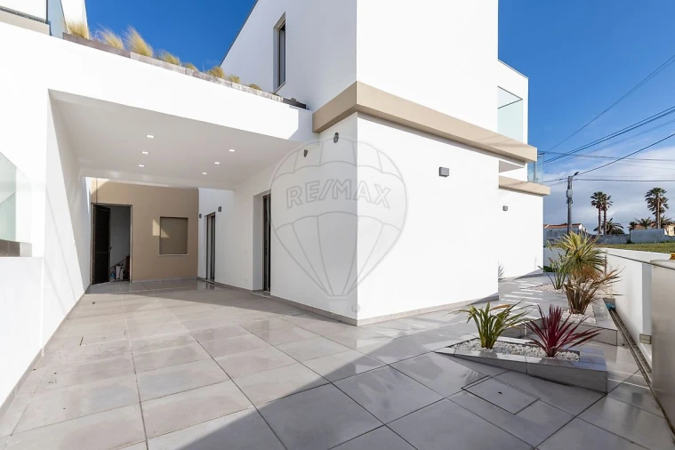 Moradia T3 para Venda em Silveira Foto 29