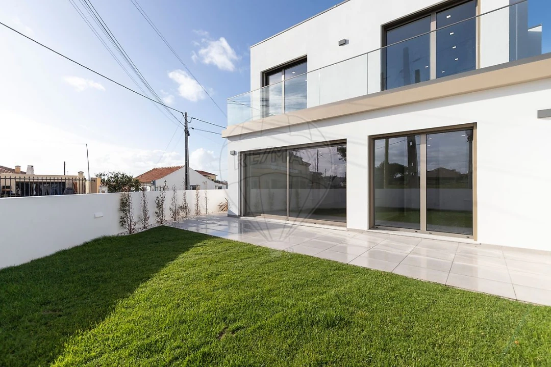 Moradia T3 para Venda em Silveira Foto 27