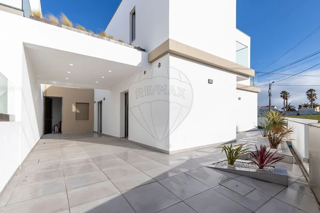 Moradia T3 para Venda em Silveira Foto 29