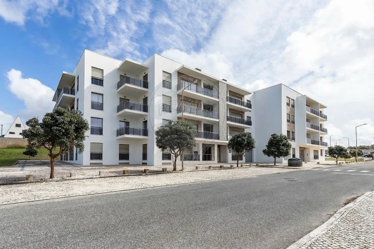 Apartamento T3 para Venda em A dos Cunhados e Maceira Foto 2